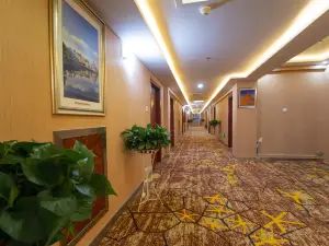 若羌假日酒店