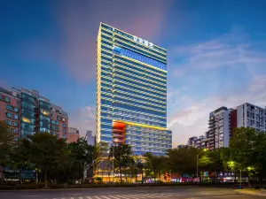 Foshan Qinghuiyuan Dongle Road Subway Station Atour Hotel